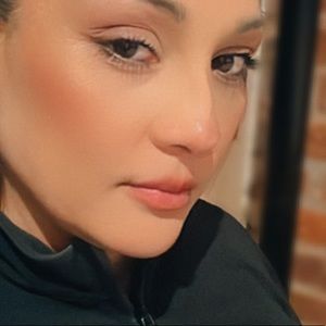 Meet your Posher, Evelyn